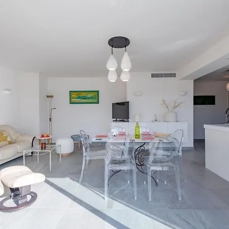 Le Palais De La Mer-3 By Interhome Apartmán *